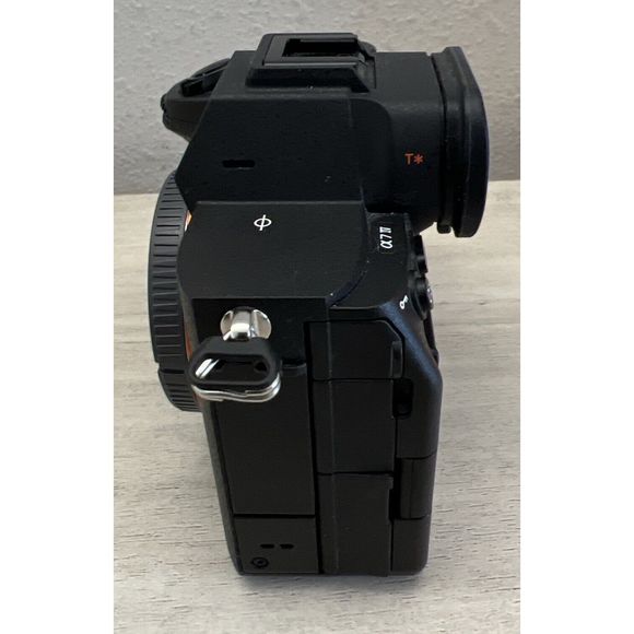 Sony a7 IV 33 MP Mirrorless Camera Body Only Box & Accessories See Description - Picture 11 of 15
